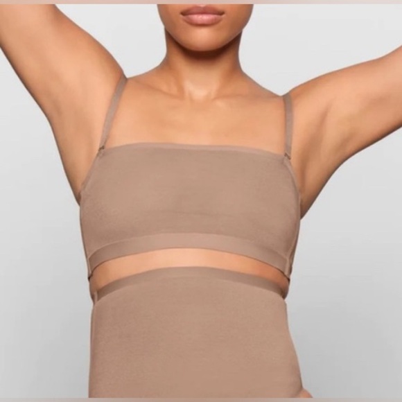 SKIMS Power Mesh Sculpt Bandeau Bralette 2X - Picture 1 of 8